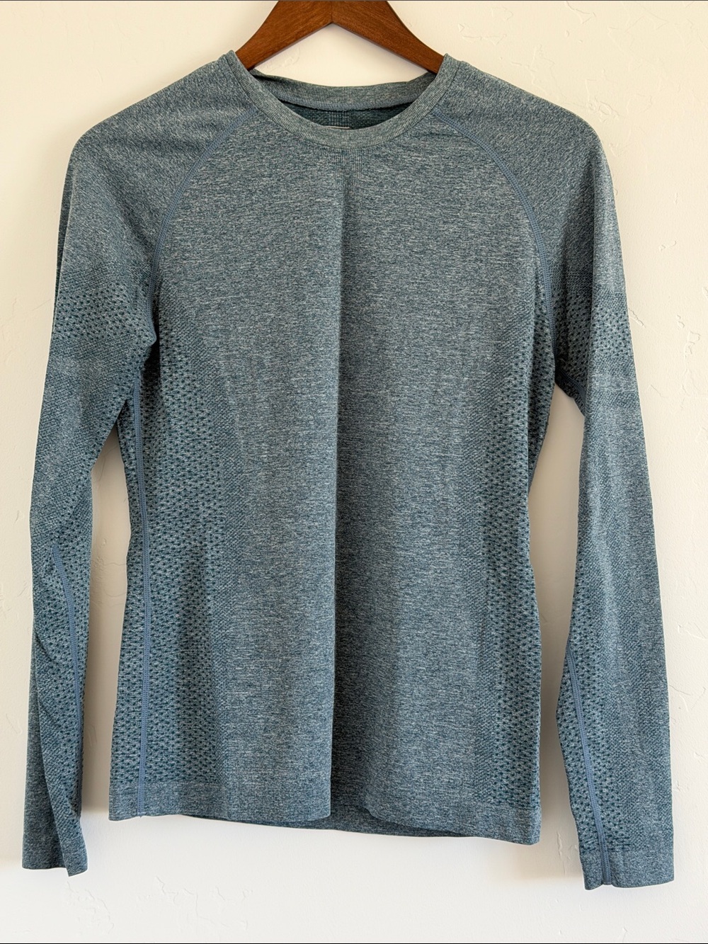 FIGS Salta Seamless Long Sleeve Underscrub Women’s Medium Heathered Blue Green
